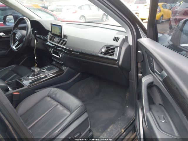 WA1BNAFY5J2095815 Audi Q5 2.0t Premium/2.0t Tech Premium