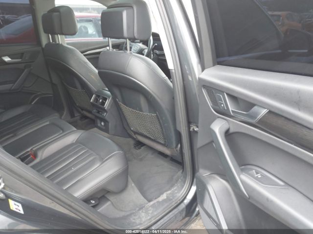WA1BNAFY5J2095815 Audi Q5 2.0t Premium/2.0t Tech Premium