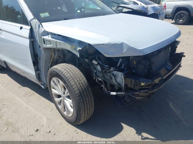 3VV2B7AXXJM168509 Volkswagen Tiguan 2.0t Se/2.0t Sel