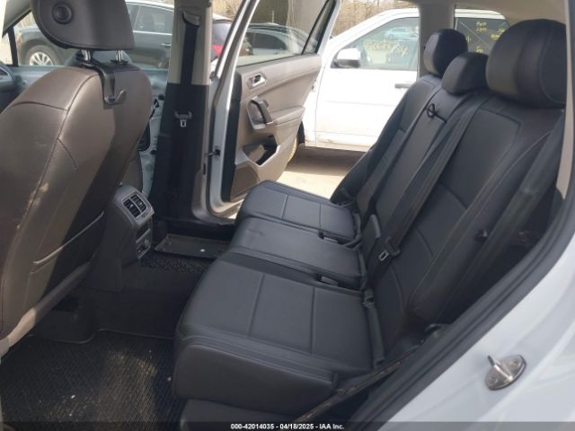 3VV2B7AXXJM168509 Volkswagen Tiguan 2.0t Se/2.0t Sel