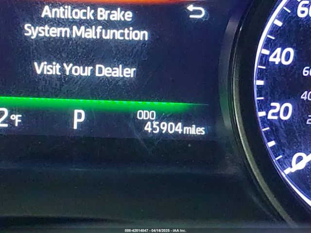 4T1G11BK9NU053940 Toyota Camry Se Awd