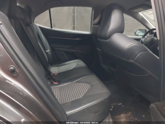 4T1G11BK9NU053940 Toyota Camry Se Awd
