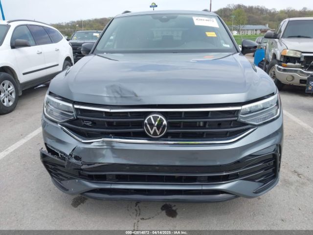 3VVCB7AX5PM039767 Volkswagen Tiguan 2.0t Se R-line Black