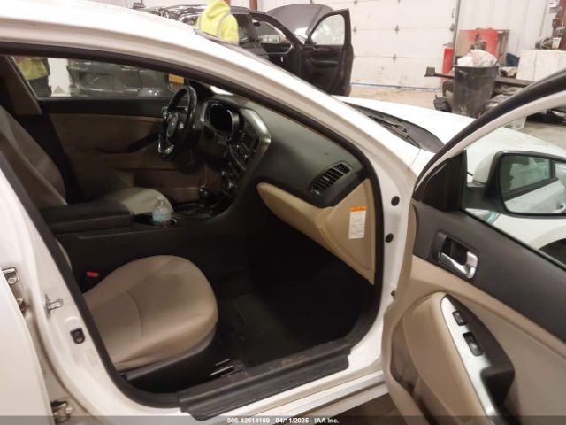 KNAGM4AD2E5076063 KIA Optima Hybrid Lx