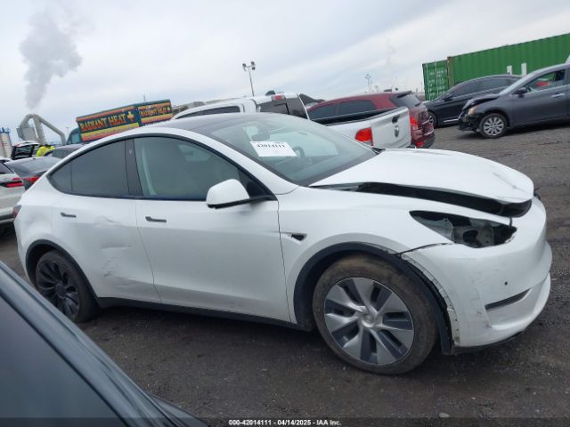 7SAYGDEE7NF389788 Tesla Model Y Long Range Dual Motor All-wheel Drive