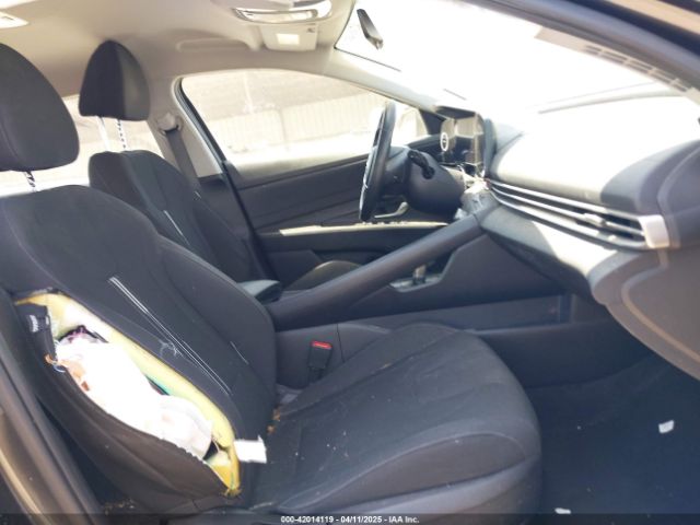 5NPLS4AG7PH111202 Hyundai ELANTRA SEL