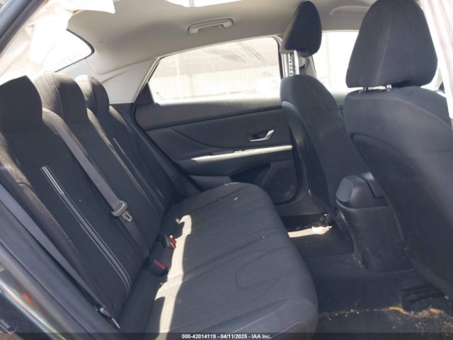 5NPLS4AG7PH111202 Hyundai ELANTRA SEL