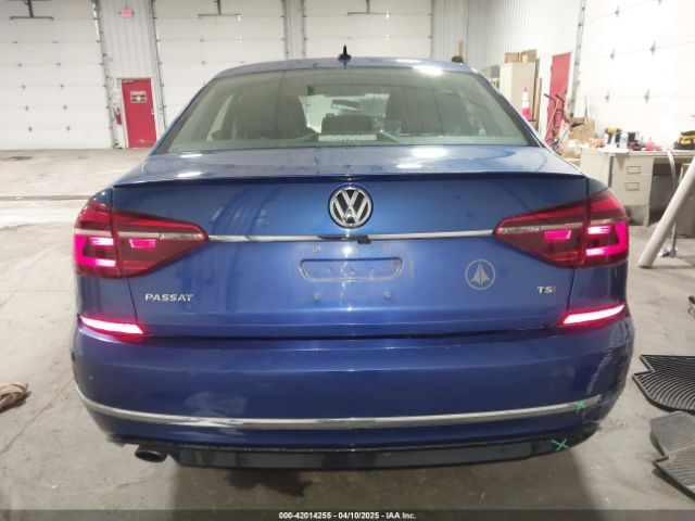 1VWDT7A32HC003788 Volkswagen Passat 1.8t R-line