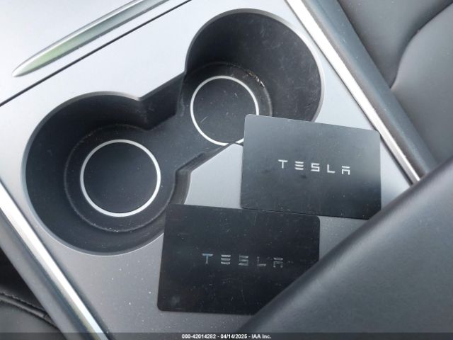 7SAYGDEF8NF407109 Tesla Model Y Performance Dual Motor All-wheel Drive