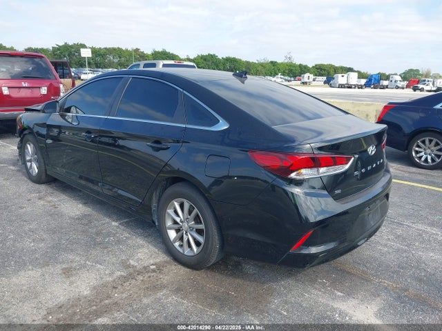 Hyundai SONATA SE 2019 5NPE24AF7KH735865 Image 3