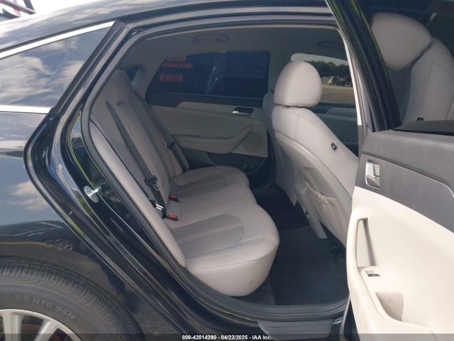 Hyundai SONATA SE 2019 5NPE24AF7KH735865 Image 8