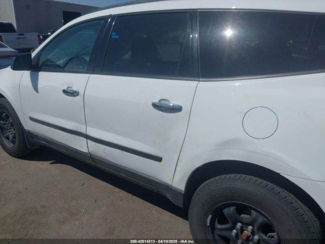 1GNKVFED2GJ281531 Chevrolet Traverse Ls