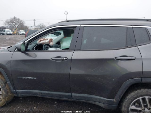 3C4NJDBB0HT692817 Jeep New Compass Latitude 4x4