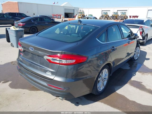 3FA6P0HD9KR198647 Ford FUSION SE