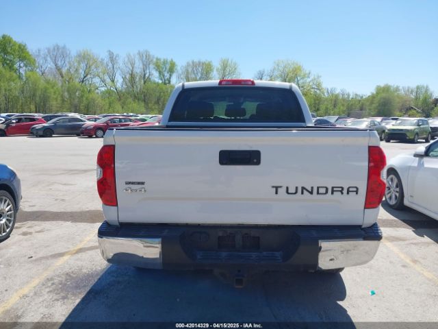 5TFDW5F14JX742259 Toyota Tundra Sr5 5.7l V8