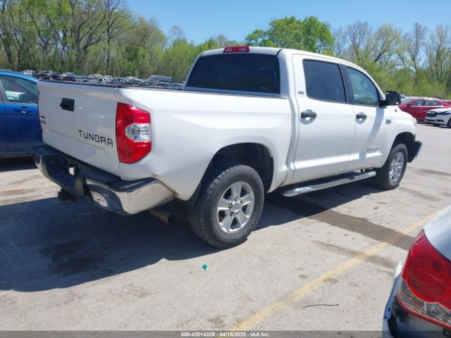5TFDW5F14JX742259 Toyota Tundra Sr5 5.7l V8