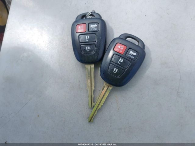 5YFBURHE4KP916318 Toyota COROLLA LE
