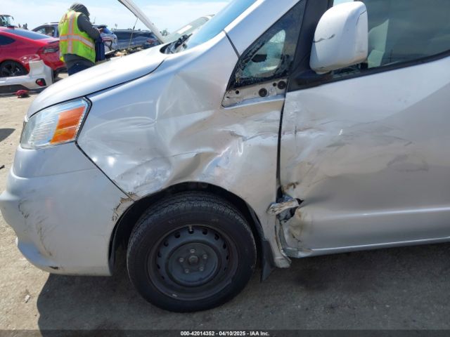 3N6CM0KN2FK720750 Nissan NV200 SV