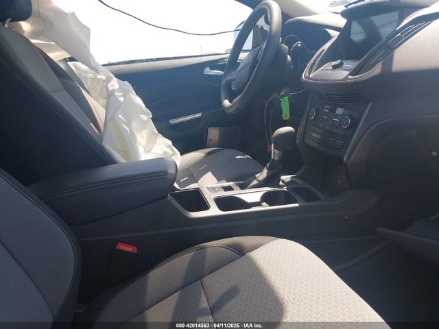 1FMCU9G9XHUE74970 Ford ESCAPE SE
