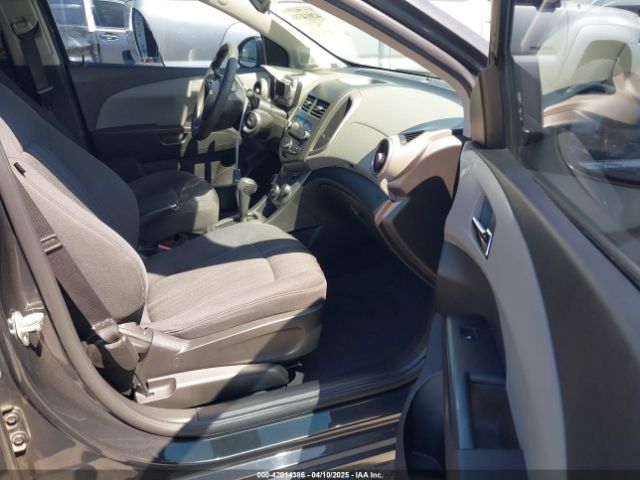 1G1JC5SB7E4146444 Chevrolet Sonic Lt Auto