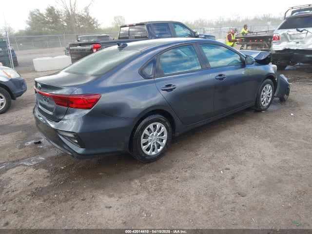 3KPF24AD3ME303347 KIA FORTE FE