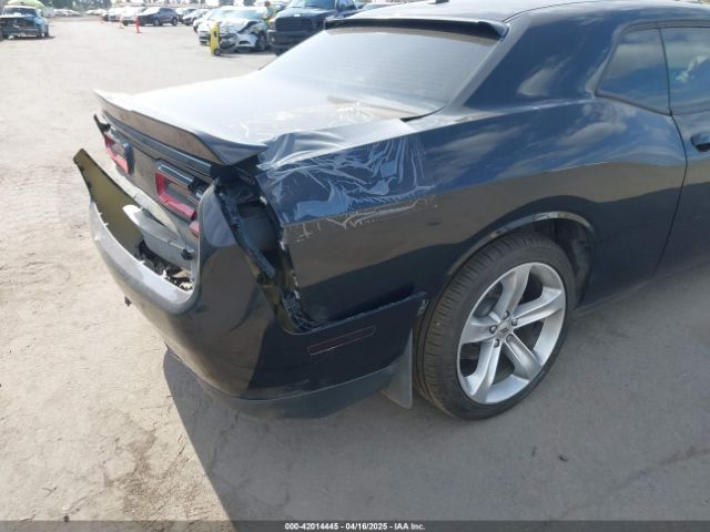 2C3CDZBT2JH138640 Dodge Challenger R/t