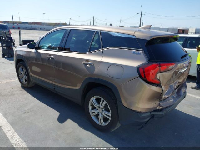 2018 GMC TERRAIN 3GKALMEV4JL331115 Photo 2