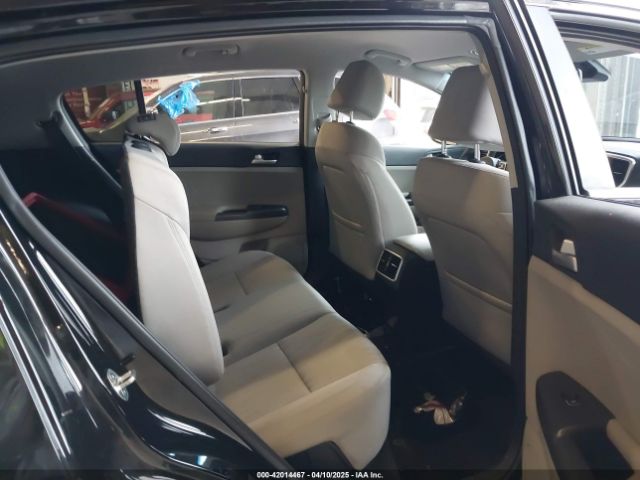 KNDPMCAC4L7805735 KIA Sportage Lx