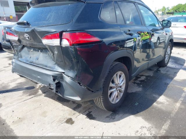 7MUCAAAG8NV037030 Toyota Corolla Cross Le