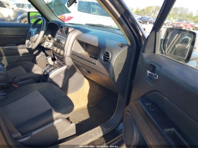 1C4NJPBB4ED886950 Jeep Patriot Sport