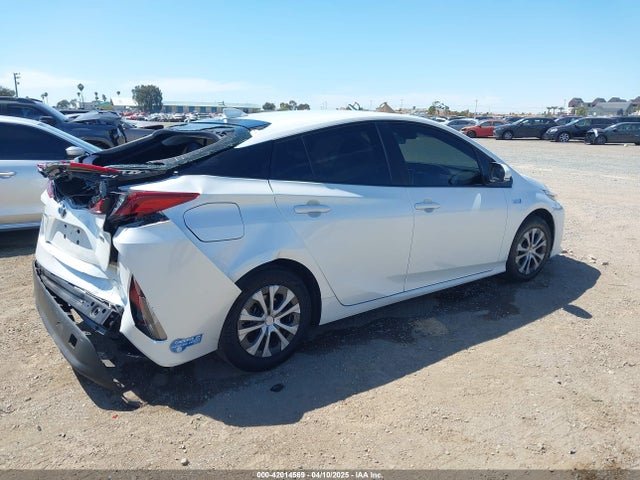 JTDKAMFP2M3184900 Toyota Prius Prime Xle