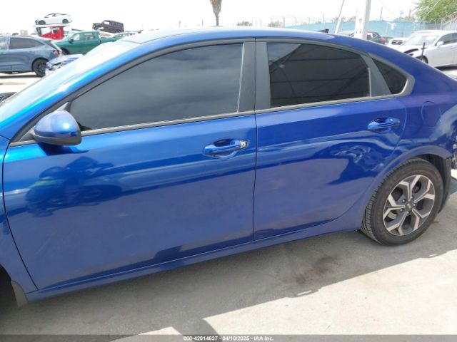 3KPF24AD0KE117228 KIA Forte Lxs