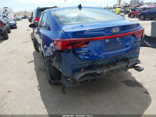 3KPF24AD0KE117228 KIA Forte Lxs