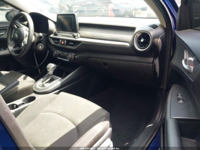 3KPF24AD0KE117228 KIA Forte Lxs