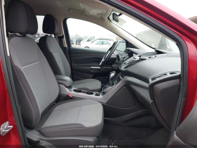 1FMCU9GX3EUB41617 Ford ESCAPE SE