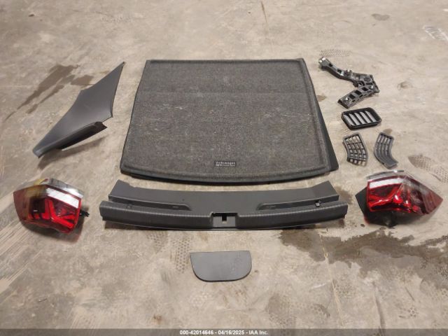 1V2AE2CA8RC210359 Volkswagen Atlas Cross Sport 2.0t Sel R-line