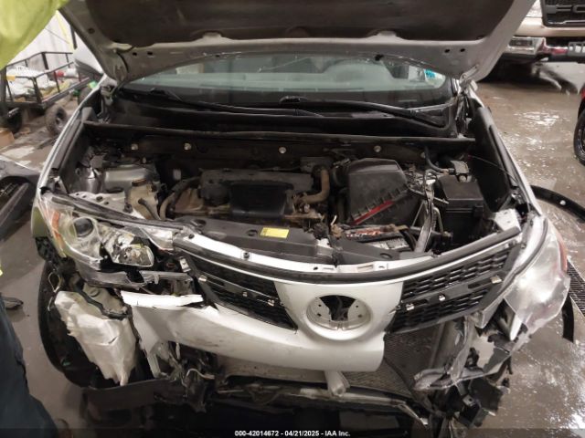 JTMRFREV5ED052819 Toyota Rav4 Xle