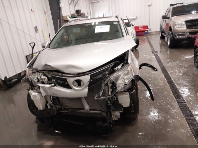 JTMRFREV5ED052819 Toyota Rav4 Xle