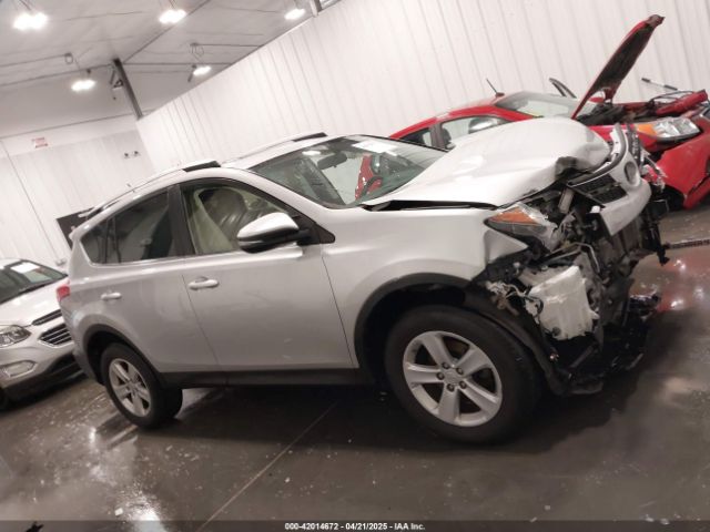 JTMRFREV5ED052819 Toyota Rav4 Xle