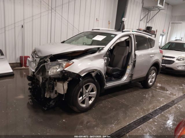 JTMRFREV5ED052819 Toyota Rav4 Xle