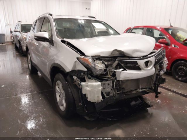 JTMRFREV5ED052819 Toyota Rav4 Xle