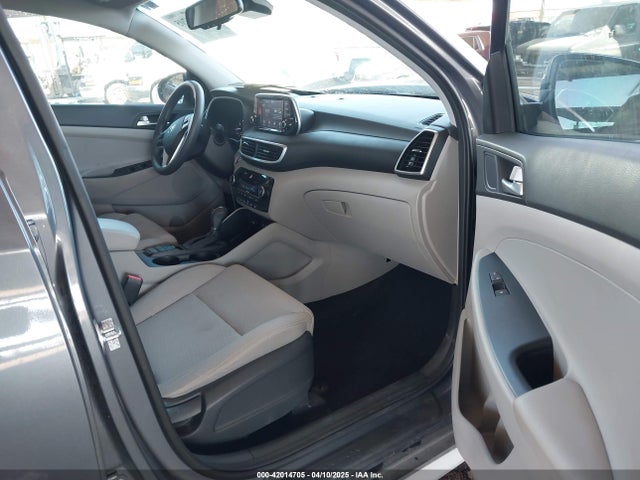 KM8J33ALXMU294670 Hyundai TUCSON SEL