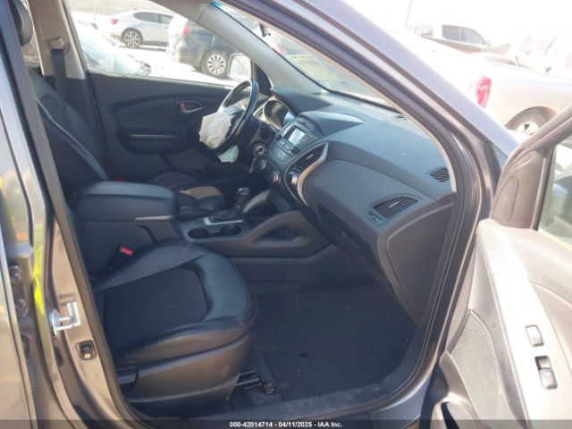 KM8JUCAG3EU816671 Hyundai TUCSON SE