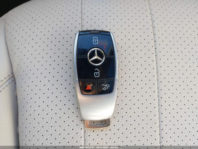 WDDZF4KB1KA522389 Mercedes-Benz E 300 4matic