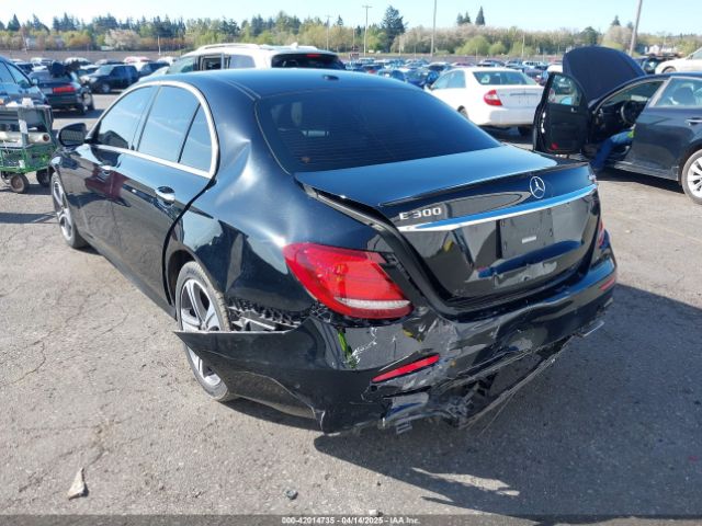 WDDZF4KB1KA522389 Mercedes-Benz E 300 4matic
