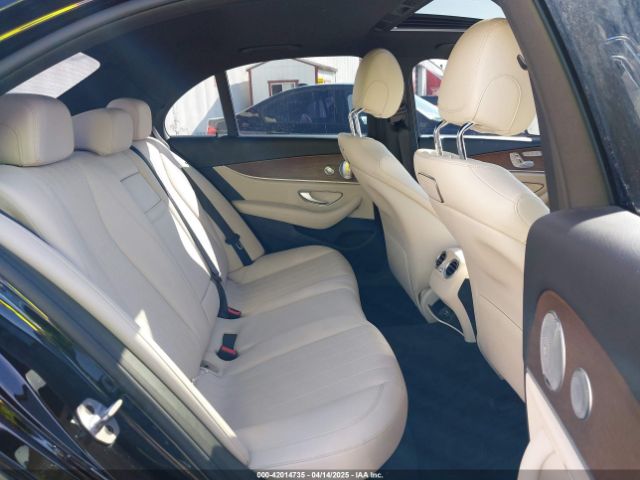 WDDZF4KB1KA522389 Mercedes-Benz E 300 4matic