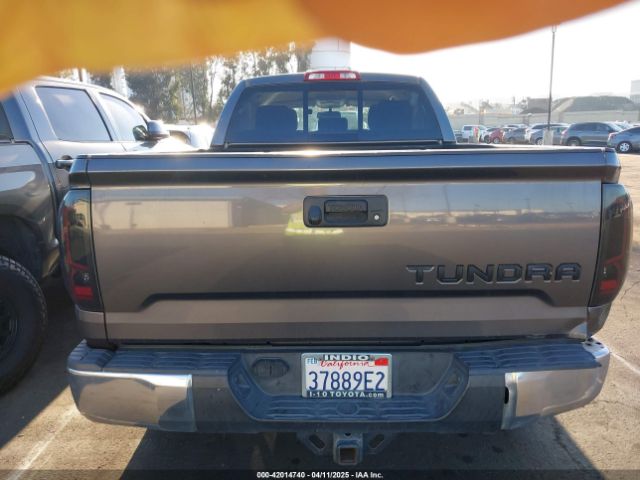 5TFRY5F12HX219154 Toyota Tundra Sr5 5.7l V8