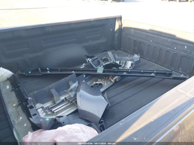 5TFRY5F12HX219154 Toyota Tundra Sr5 5.7l V8