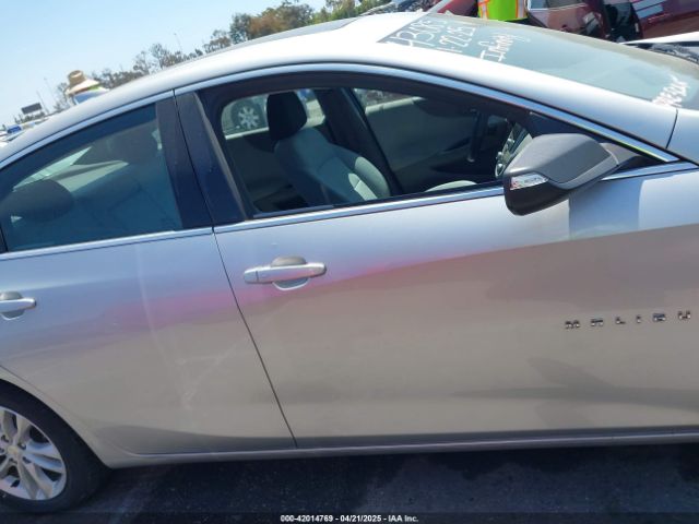 1G1ZD5ST7JF139582 Chevrolet MALIBU LT