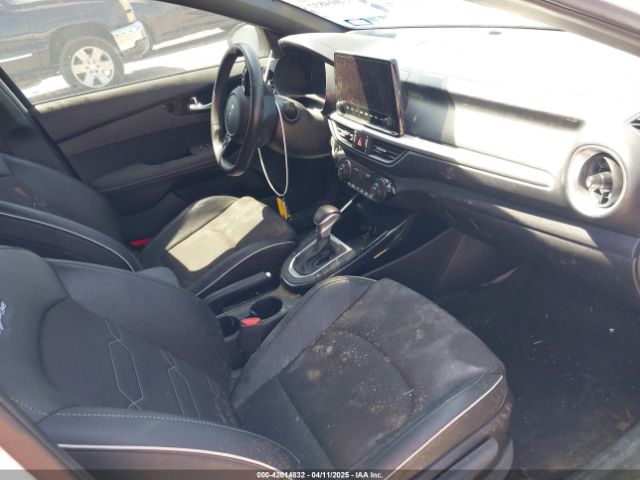 3KPF54ADXPE665963 KIA Forte Gt-line